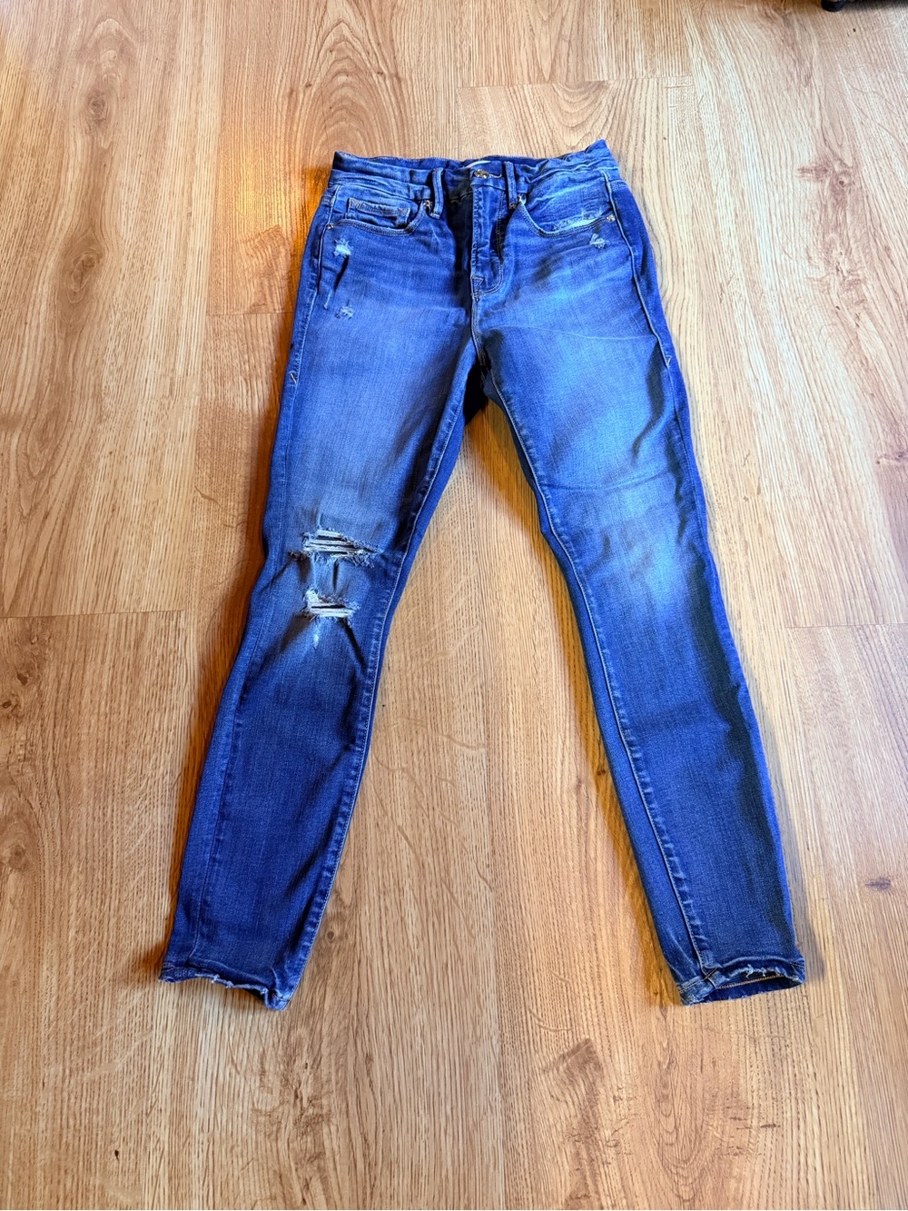 Good American Mid-Blue Distressed Skinny Jeans